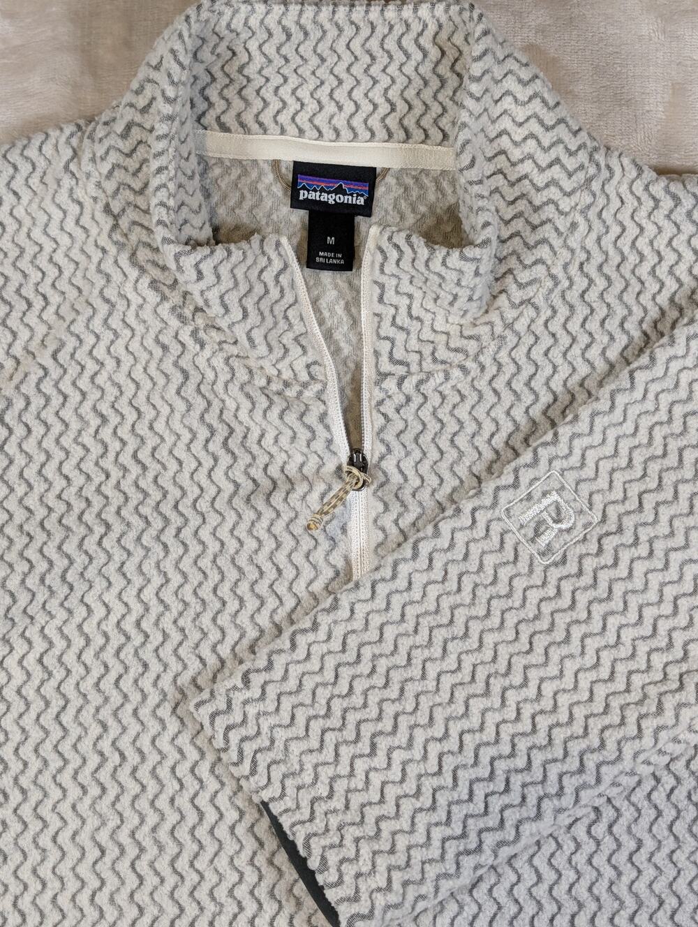 Patagonia Womens Medium White R1 Air Zip Fleece Pullover Technical Sweater